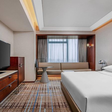 Renaissance Shanghai Zhongshan Park Hotel Exterior foto